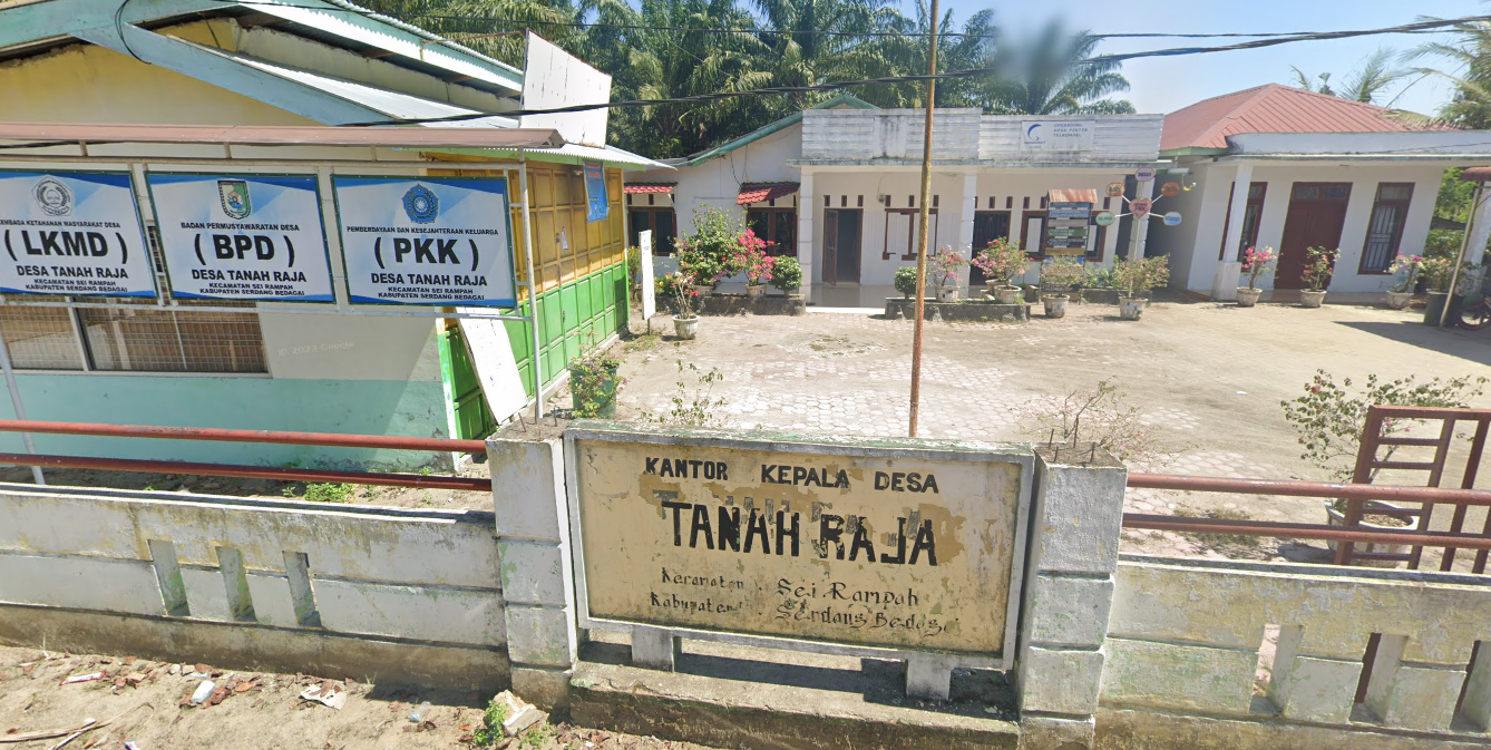 Perpustakaan Cafe Baca Tara
